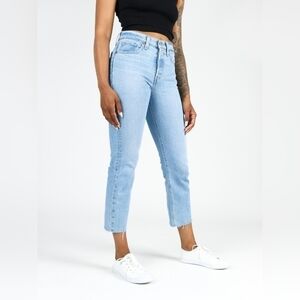 Levis Light Wash Raw Hem Wedgie Straight Leg Jeans Sz 27